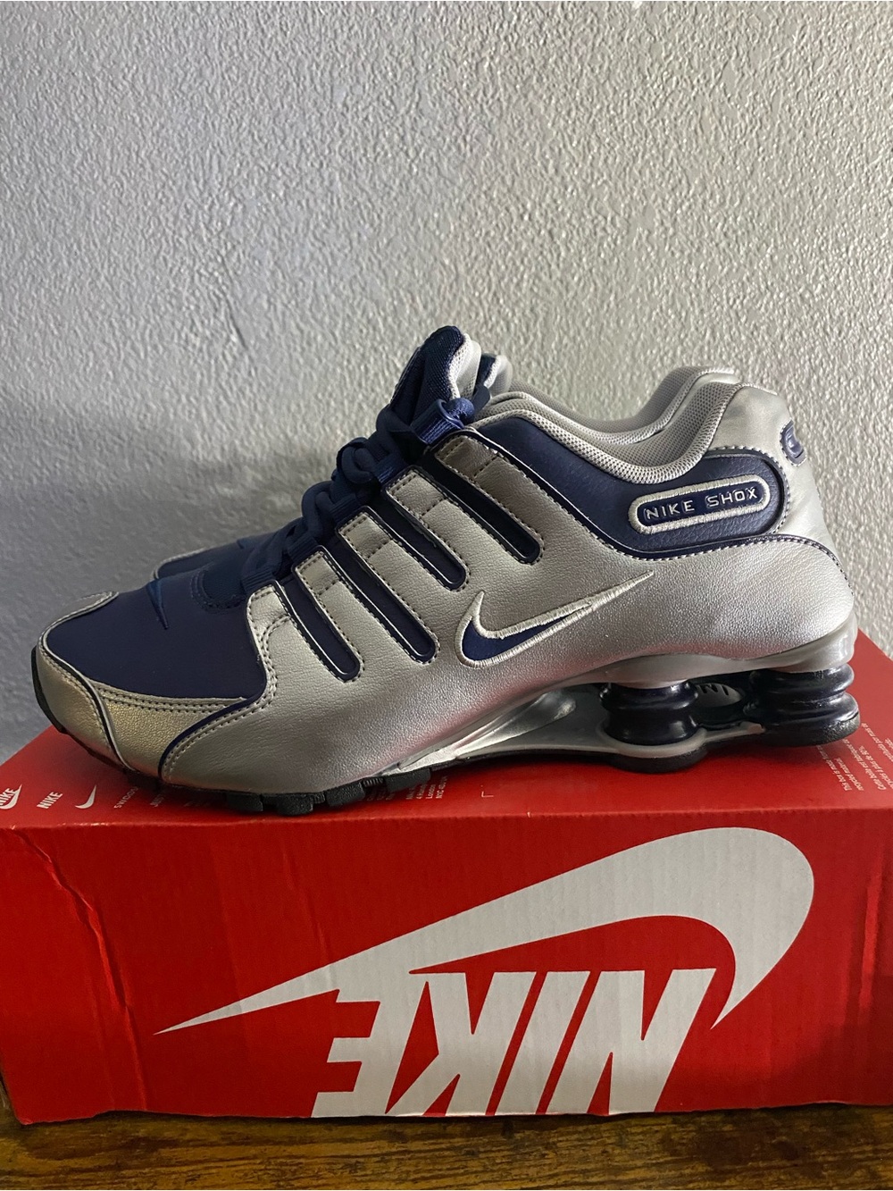 Nike Shox - Navy and Silver